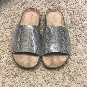 Slide on sandals by unstructured